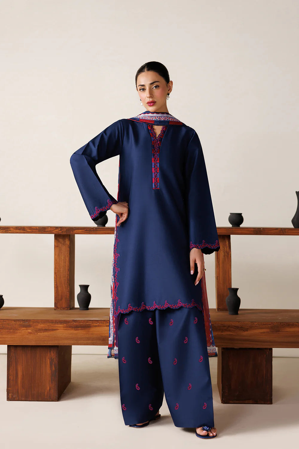 3PC EMBROIDERED LAWN SUIT - SR-718