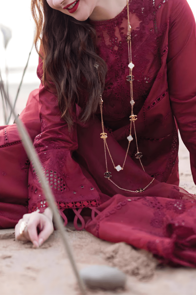 3PC EMBROIDERED LAWN SUIT - SR - 650 - Rangoli Store