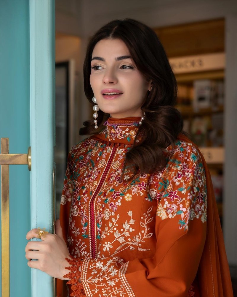 3PC EMBROIDERED LAWN SUIT - SR-774 - Rangoli Store