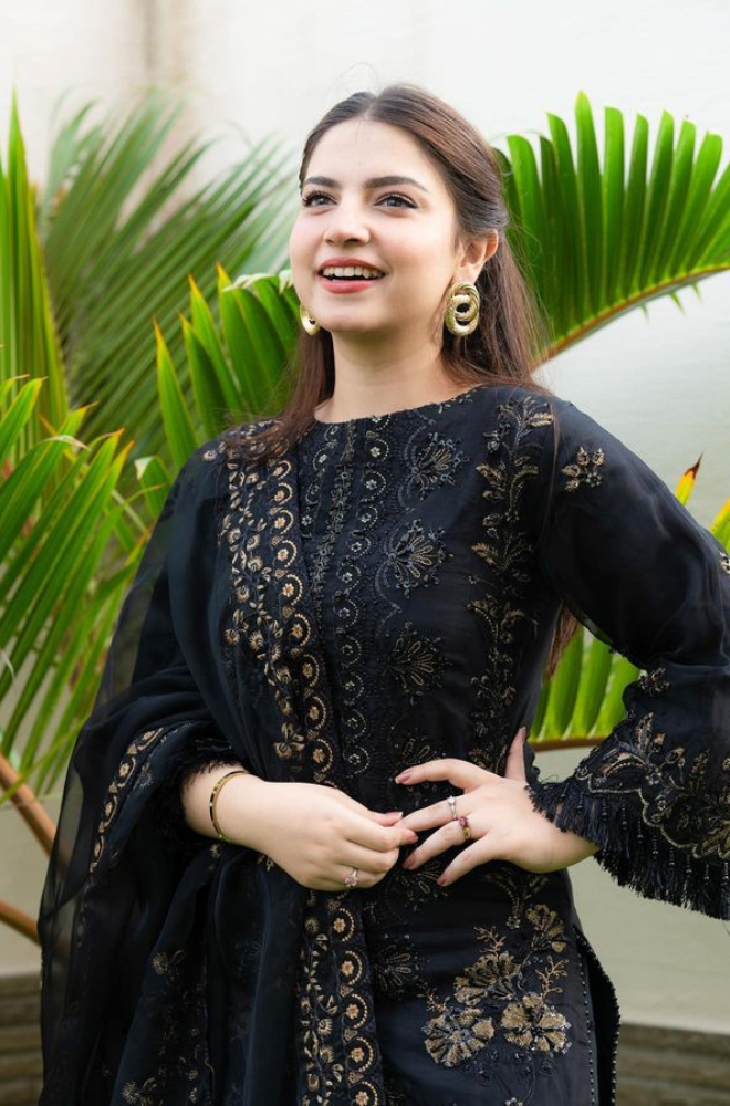 3PC EMBROIDERED LAWN SUIT - SR-130