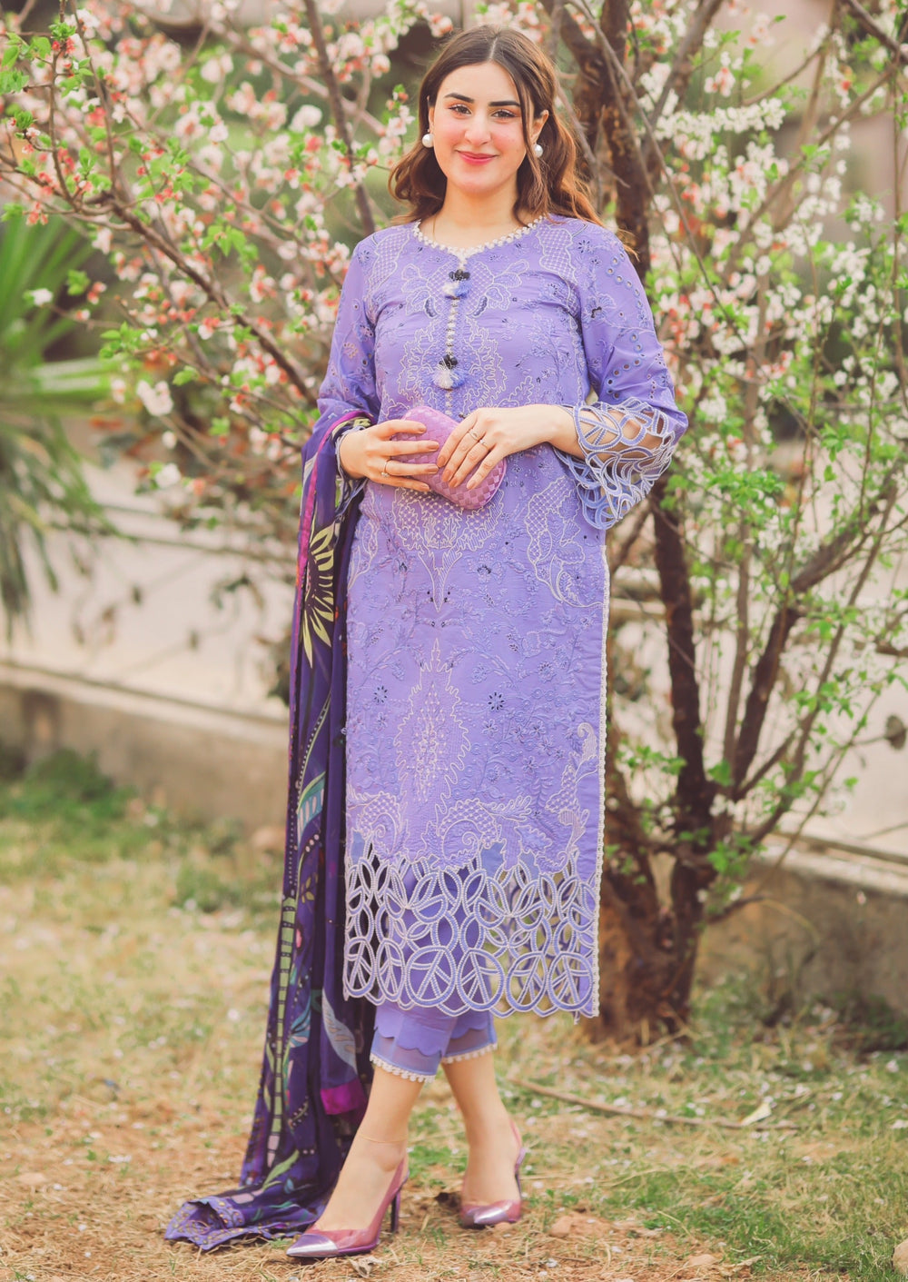 3PC EMBROIDERED LAWN SUIT - SR-186