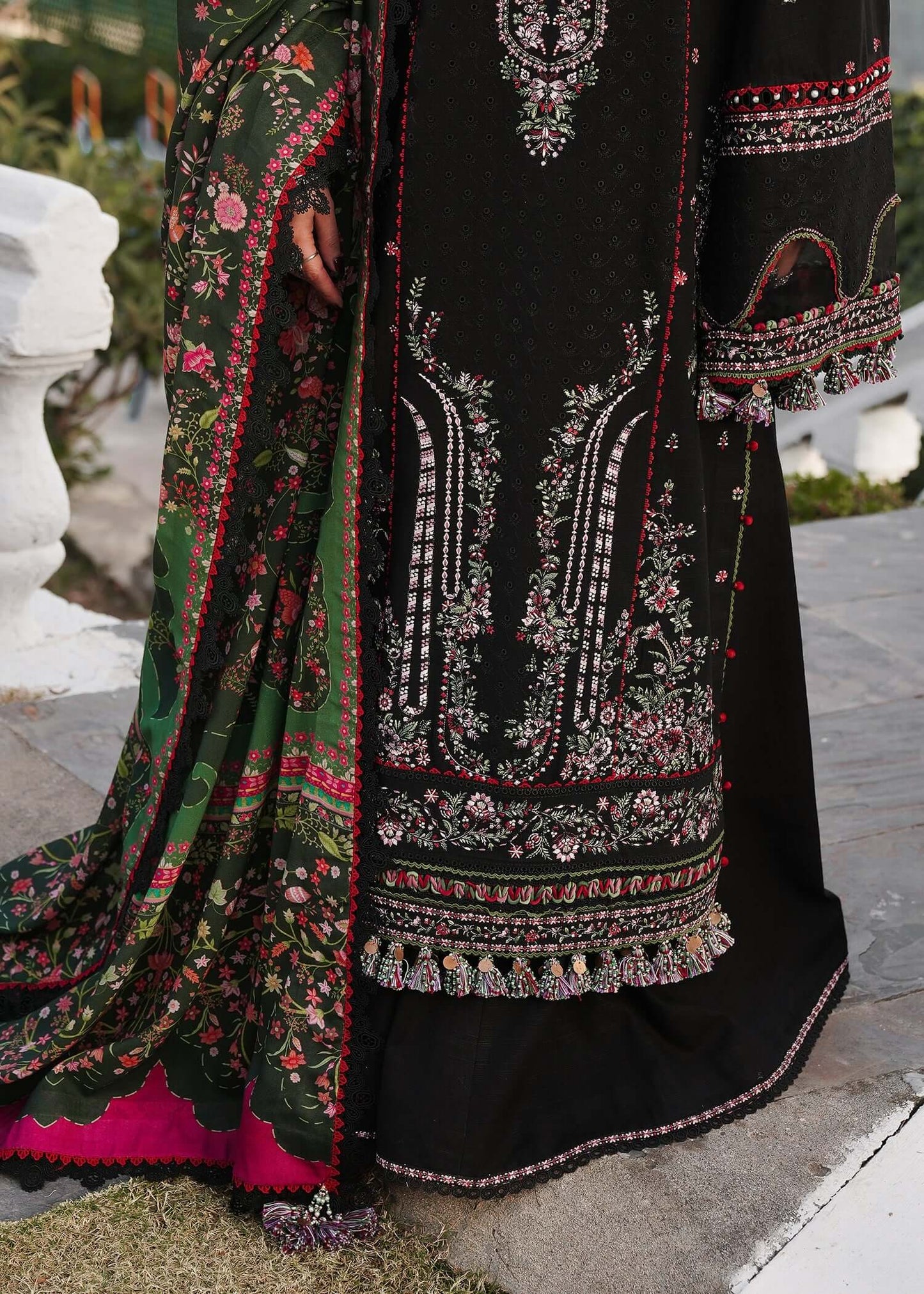 3PC EMBROIDERED DHANAK DRESS RO - 560