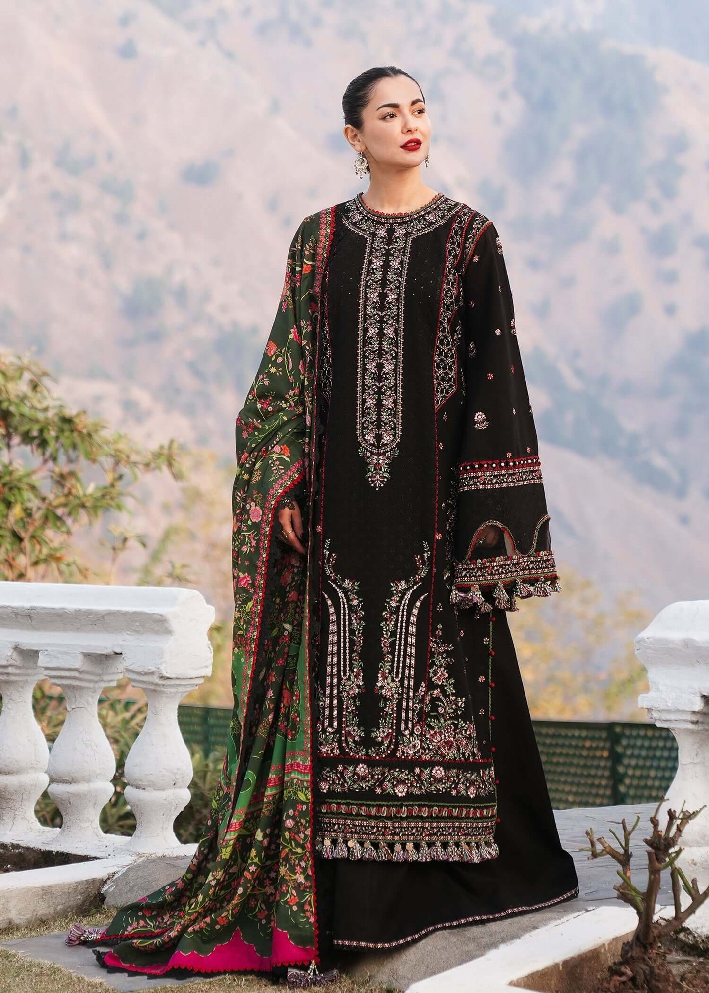 3PC EMBROIDERED DHANAK DRESS RO - 560