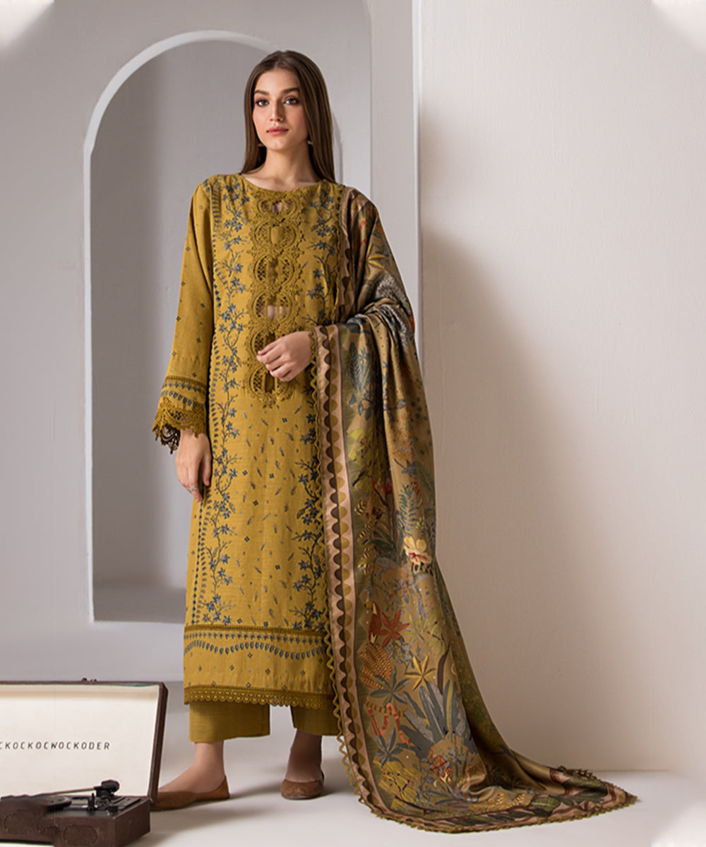 3PC EMBROIDERED LAWN SUIT - SR-209