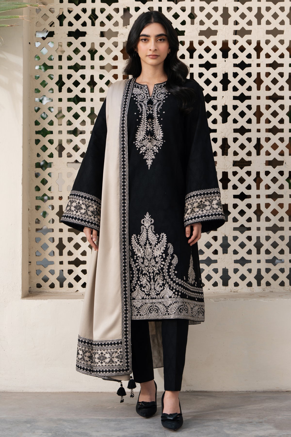 3PC EMBROIDERED DHANAK SUIT RO - 577