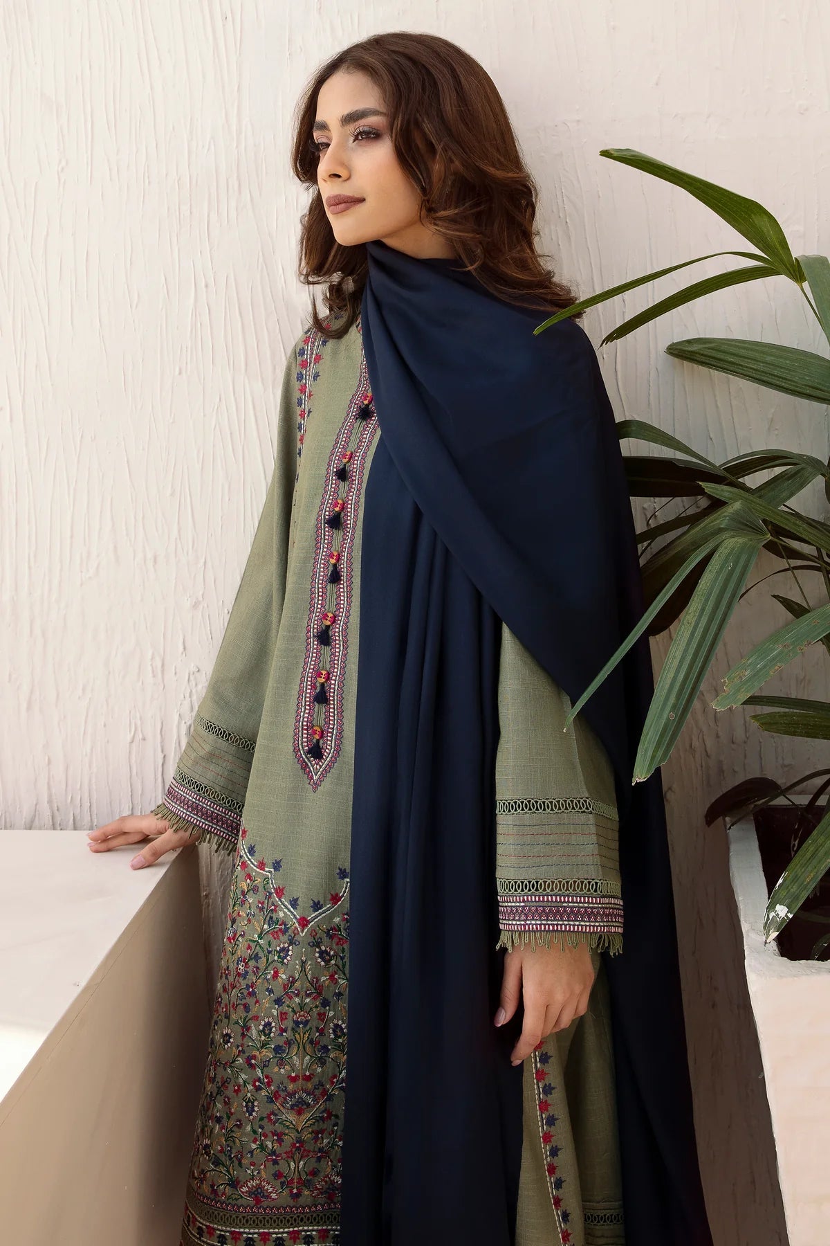 3PC EMBROIDERED DHANAK DRESS RO - 352