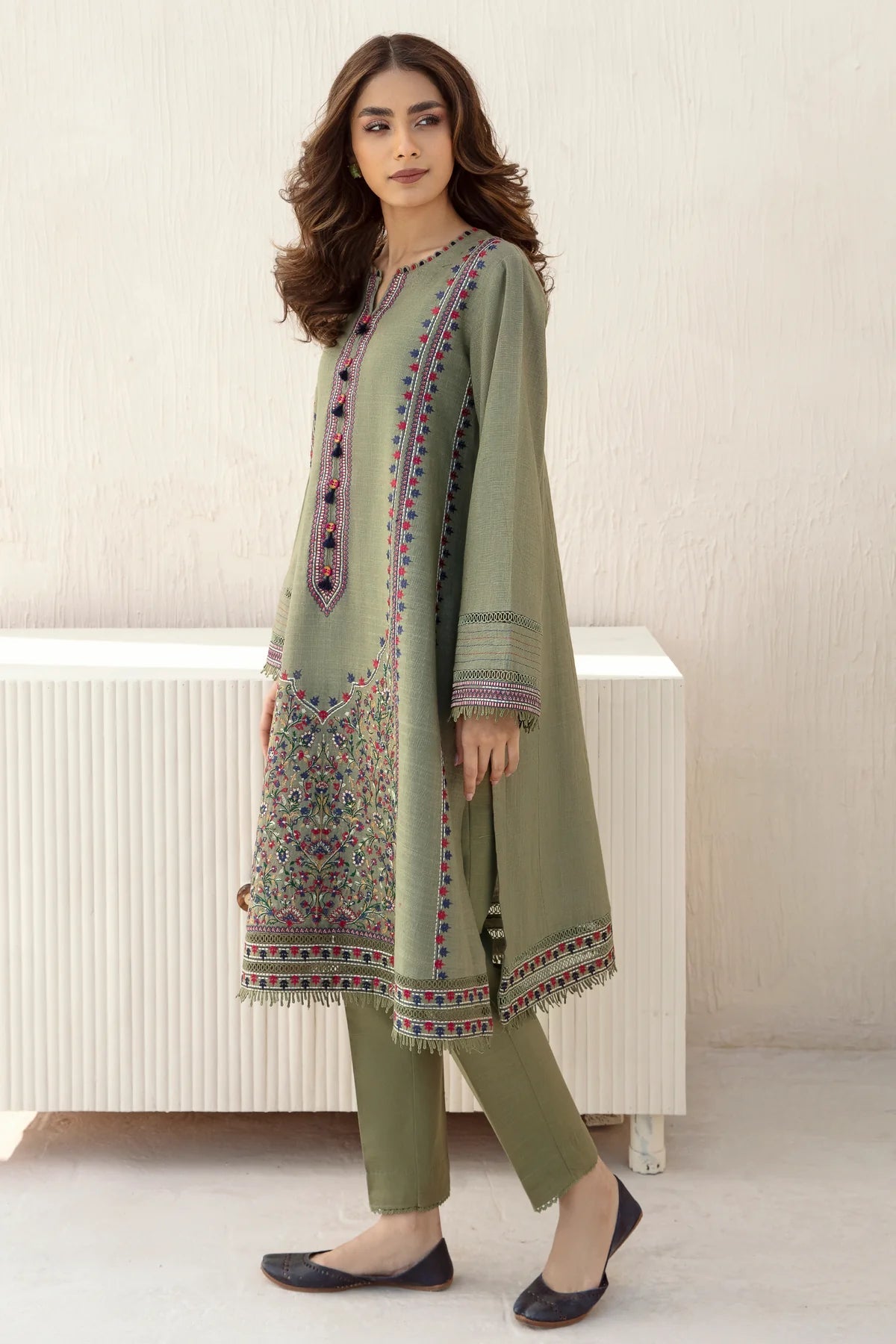 3PC EMBROIDERED DHANAK DRESS RO - 352