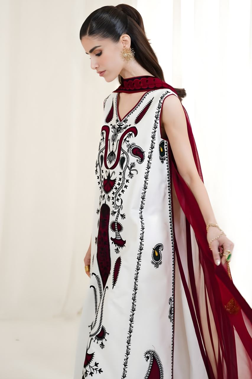 3PC EMBROIDERED LAWN SUIT - SR-703