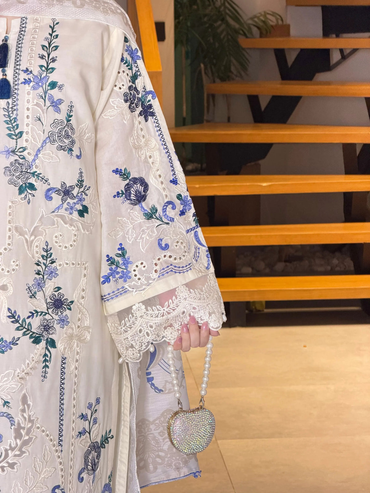 3PC EMBROIDERED DHANAK DRESS RO-781