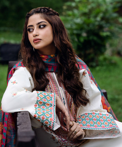 3PC EMBROIDERED KHADDAR DRESS RO - 397