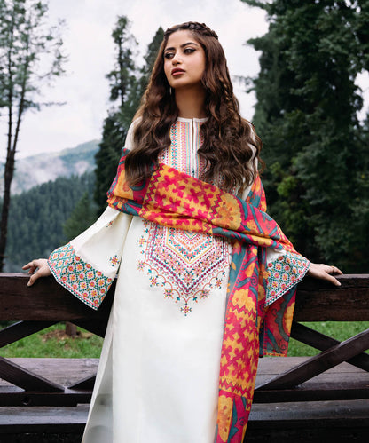 3PC EMBROIDERED KHADDAR DRESS RO - 397