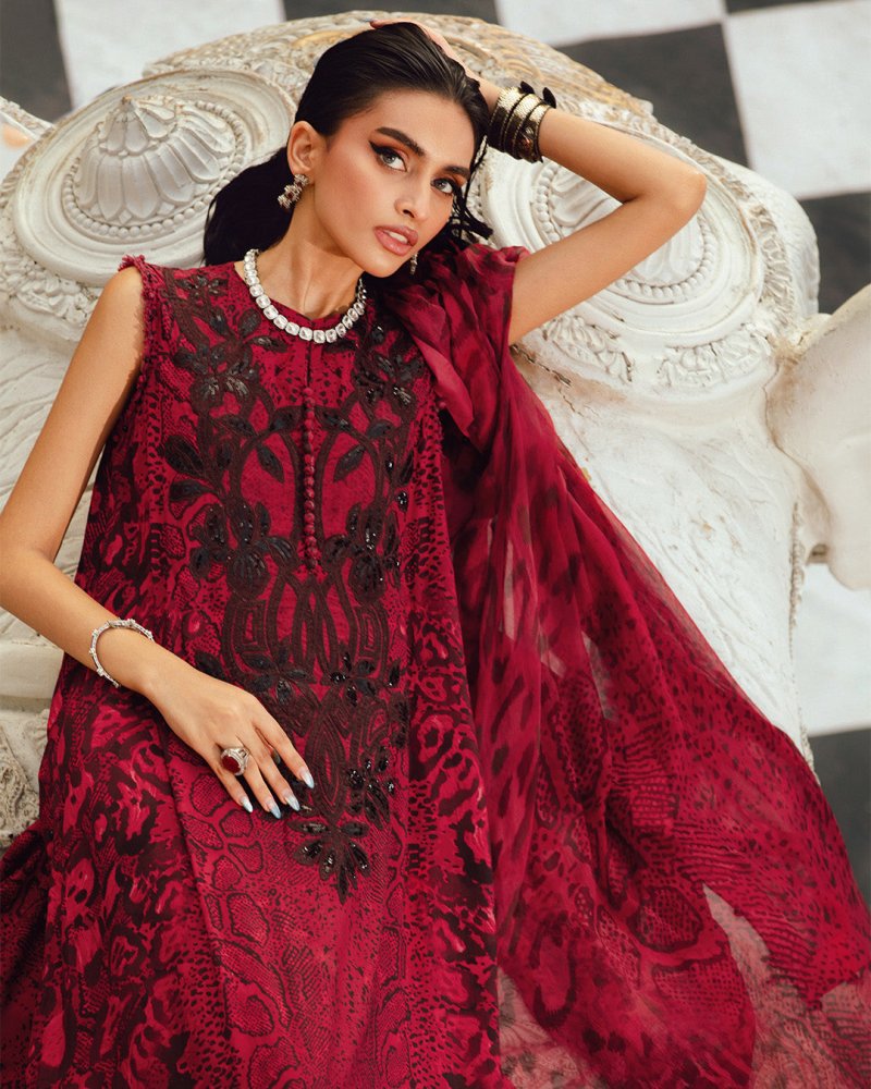 3PC DIGITAL PRINTED SILK SUIT WITH PATCHES - SR - 672 - Rangoli Store