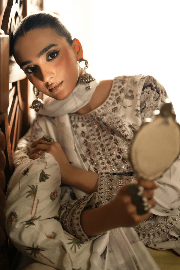 3PC DIGITAL PRINTED SILK SUIT WITH PATCHES - SR - 676 - Rangoli Store