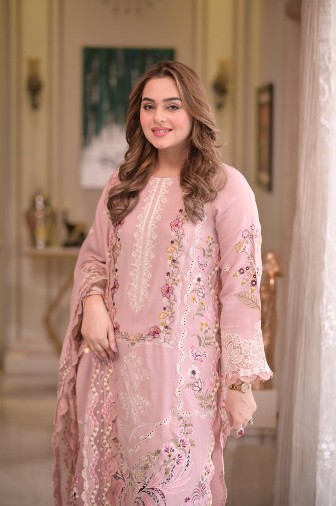 3PC EMBROIDED LAWN SUIT SR - 753 - Rangoli Store