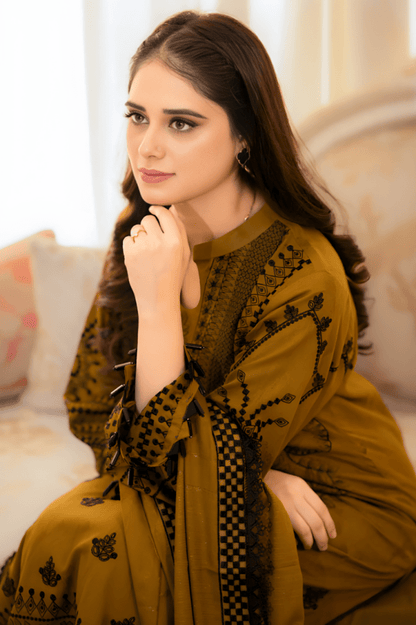 3PC EMBROIDERED LAWN SUIT - SR - 200 - Rangoli Store