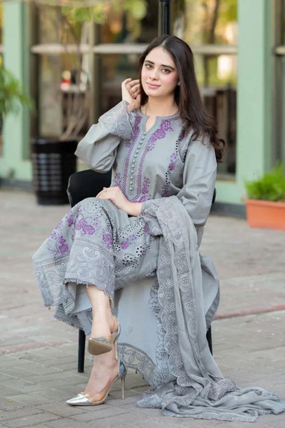 3PC EMBROIDERED LAWN SUIT - SR - 515 - Rangoli Store