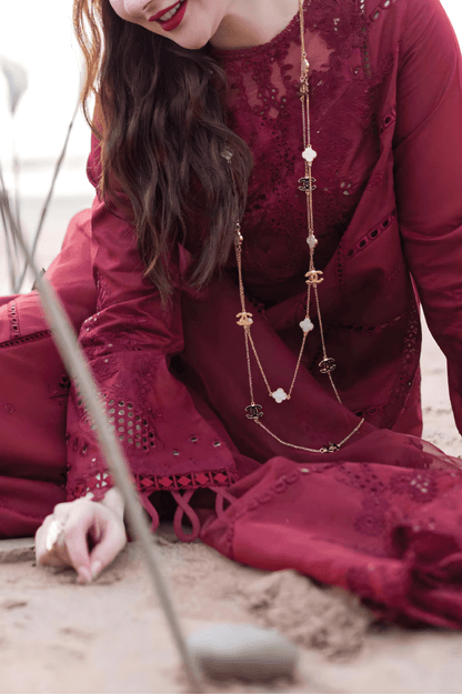 3PC EMBROIDERED LAWN SUIT - SR - 650 - Rangoli Store