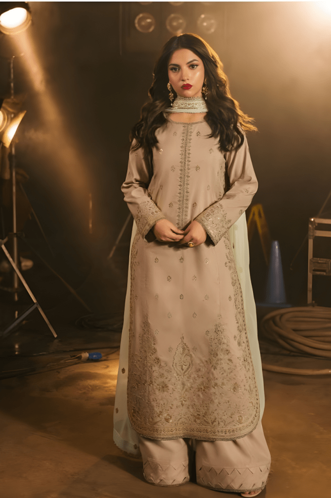 3PC EMBROIDERED LAWN SUIT - SR - 660 - Rangoli Store