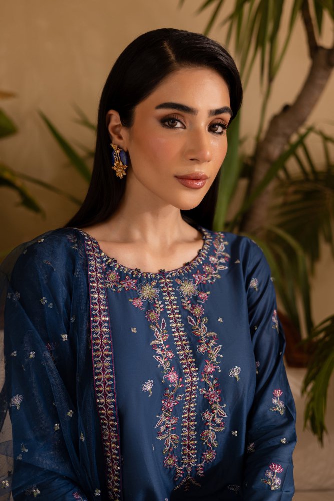 3PC EMBROIDERED LAWN SUIT - SR - 690 - Rangoli Store