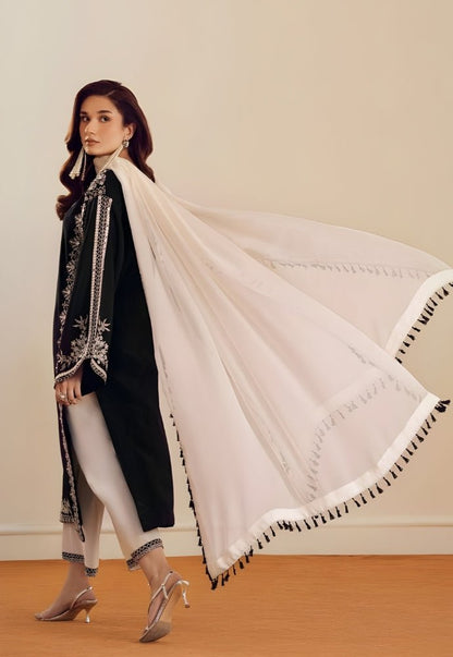 3PC EMBROIDERED LAWN SUIT - SR - 694 - Rangoli Store