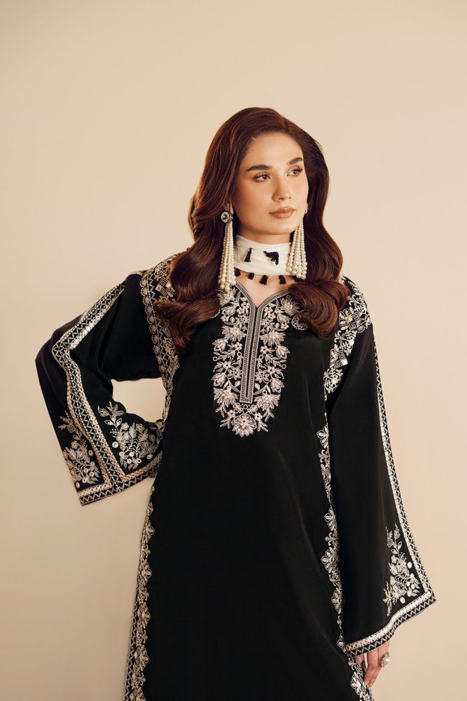 3PC EMBROIDERED LAWN SUIT - SR - 694 - Rangoli Store