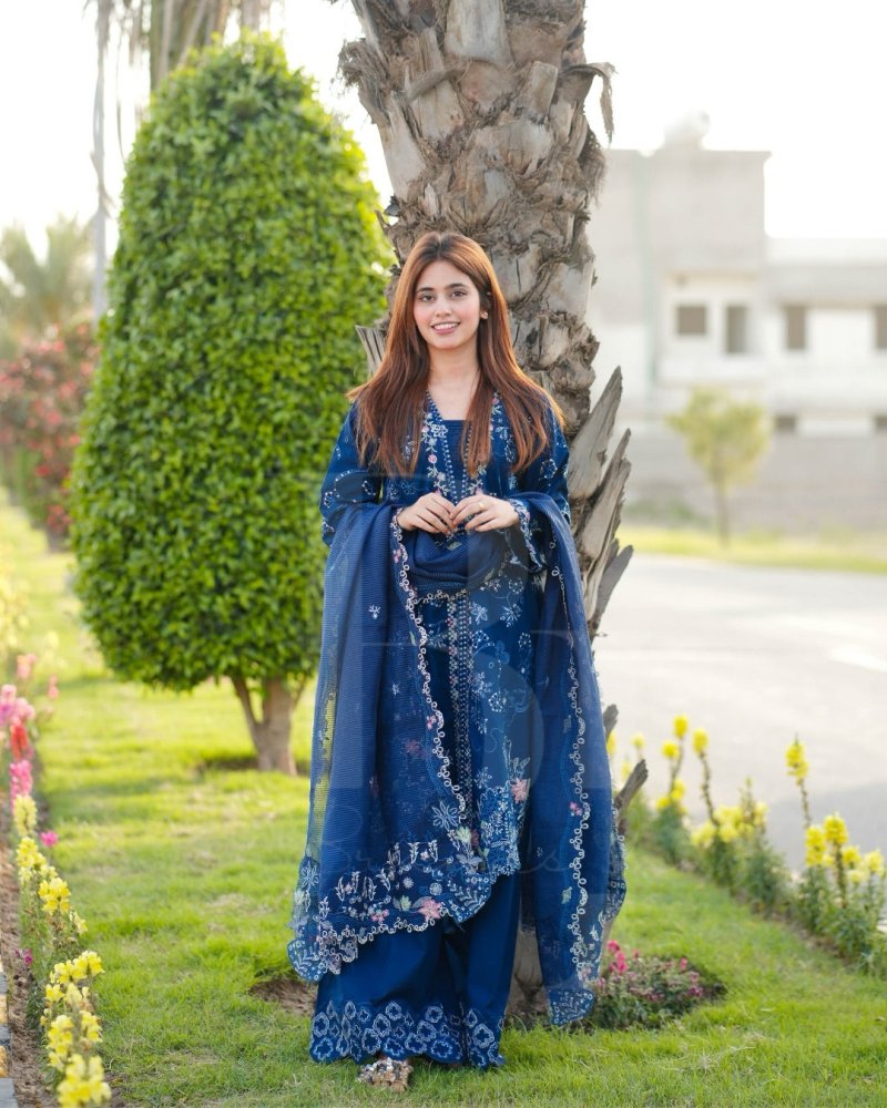 3PC EMBROIDERED LAWN SUIT - SR - 737 - Rangoli Store