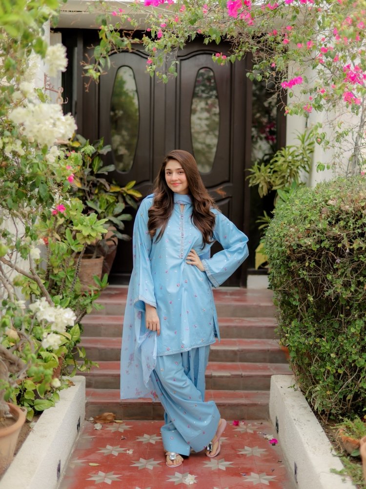 3PC EMBROIDERED LAWN SUIT - SR-768 - Rangoli Store