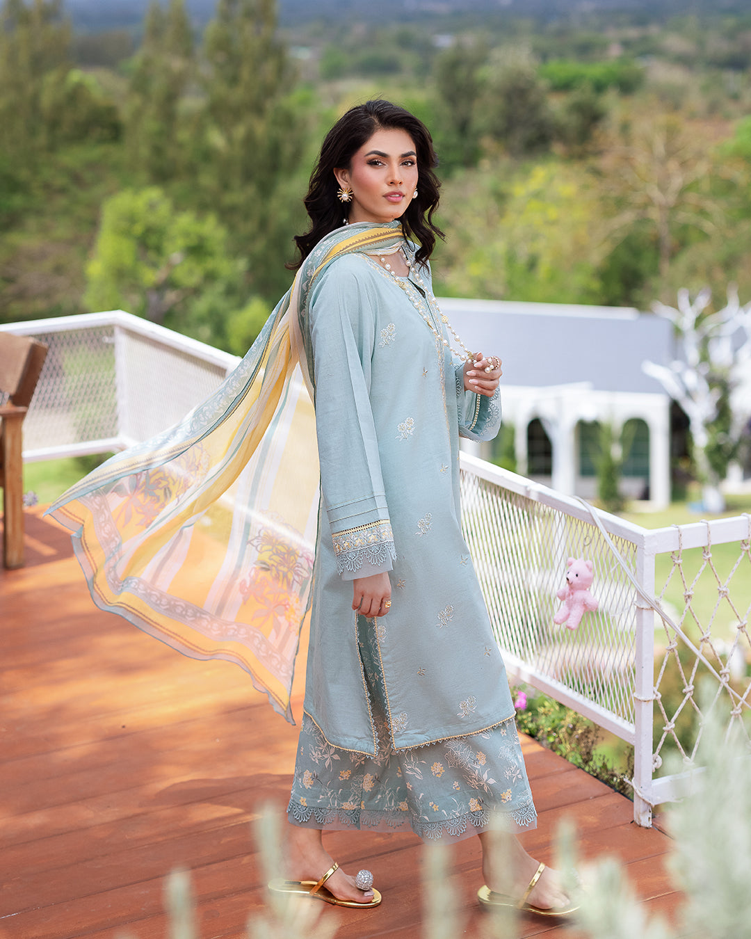 3PC EMBROIDERED LAWN SUIT SR - 518
