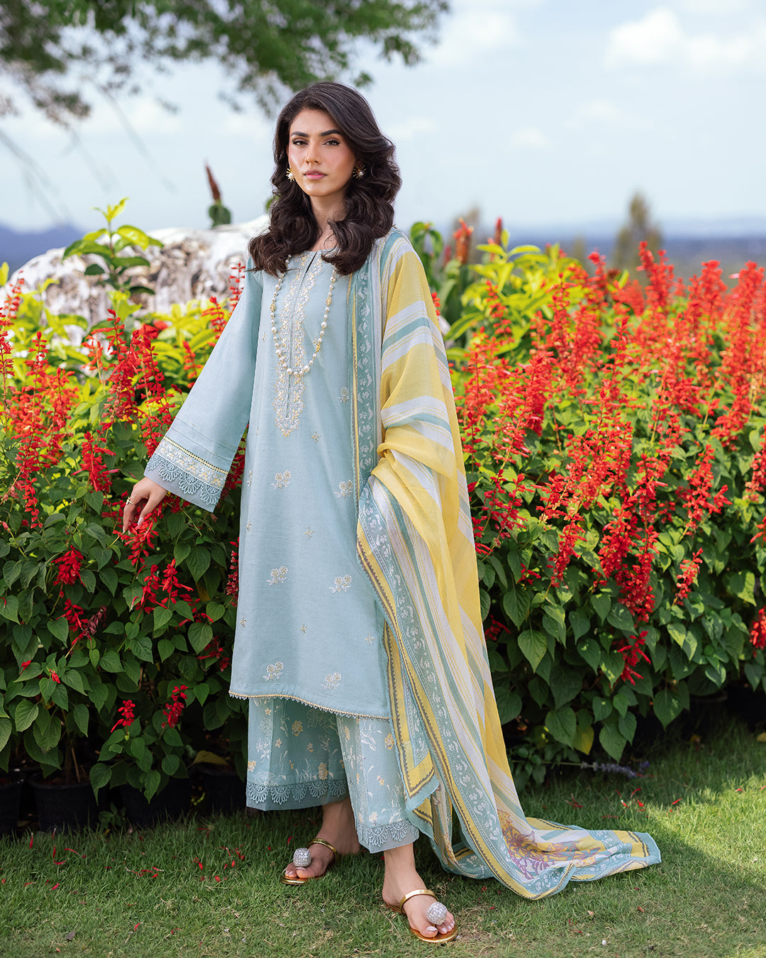 3PC EMBROIDERED LAWN SUIT SR - 518