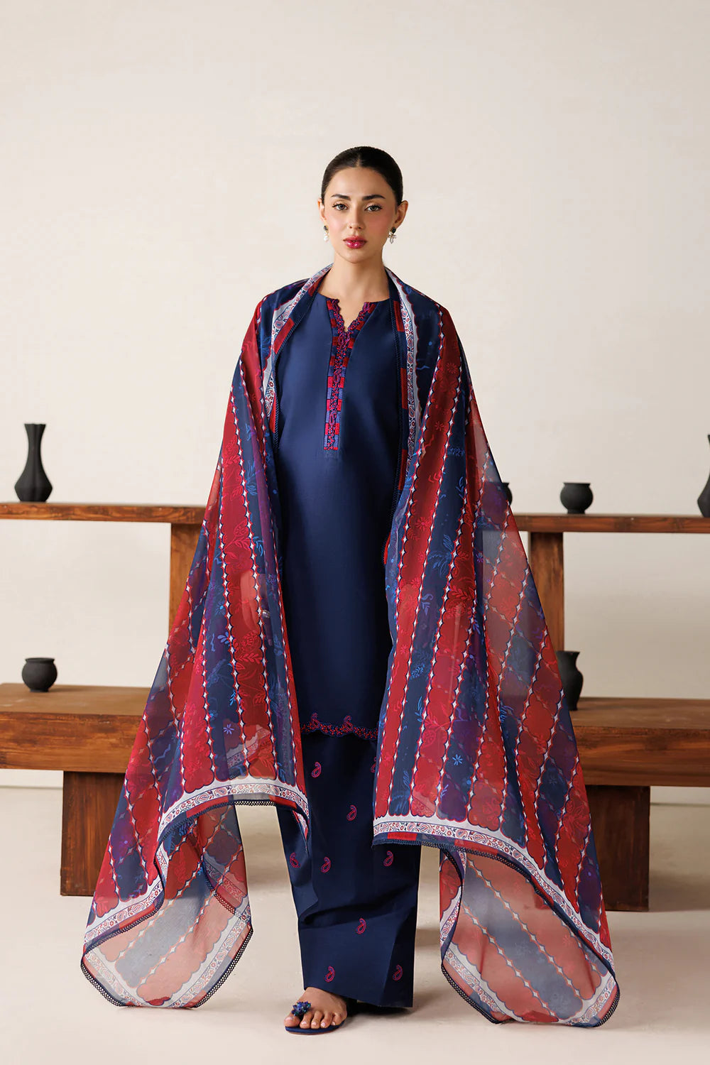 3PC EMBROIDERED LAWN SUIT - SR-718