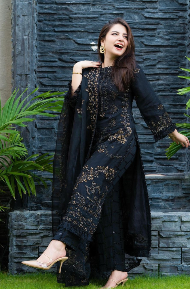 3PC EMBROIDERED LAWN SUIT - SR-130