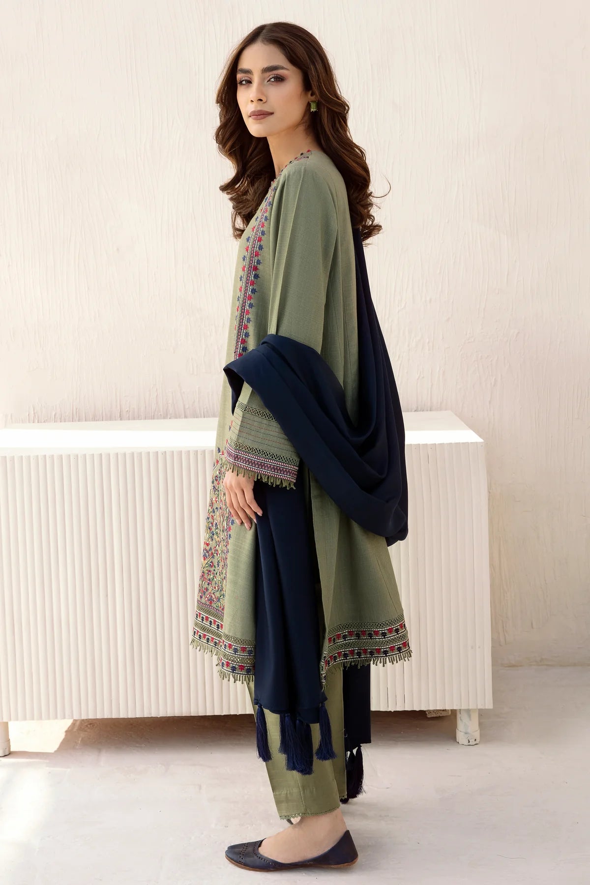 3PC EMBROIDERED DHANAK DRESS RO - 352