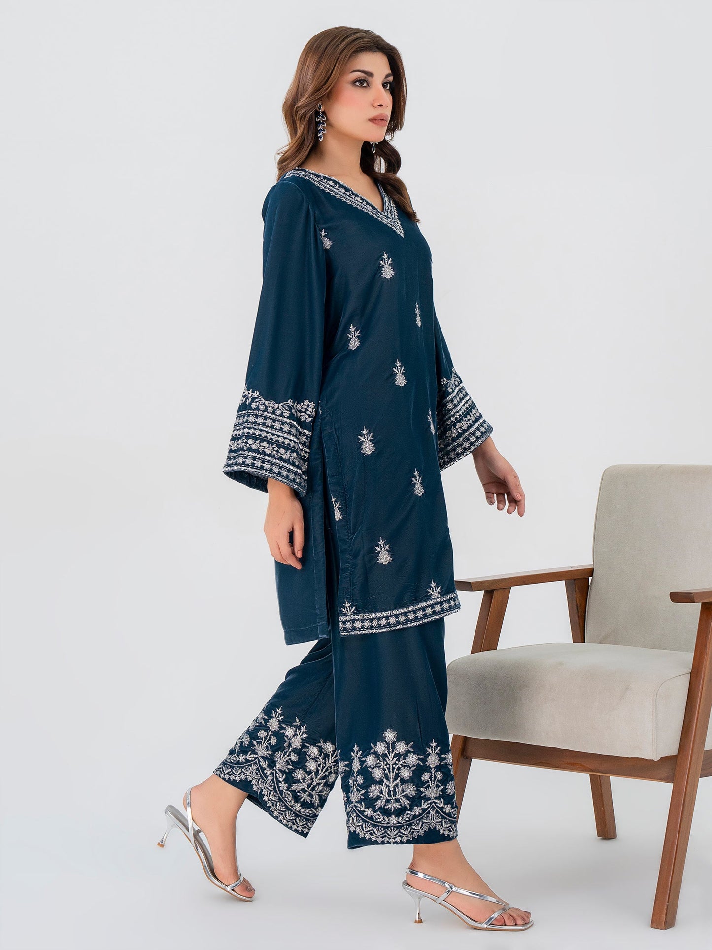 2PC EMBROIDERED MICRO 9000 VELVET DRESS - RO-571