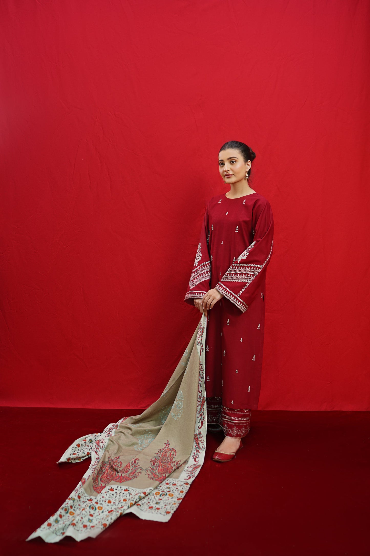 3PC EMBROIDERED KHADDAR DRESS RO - 429