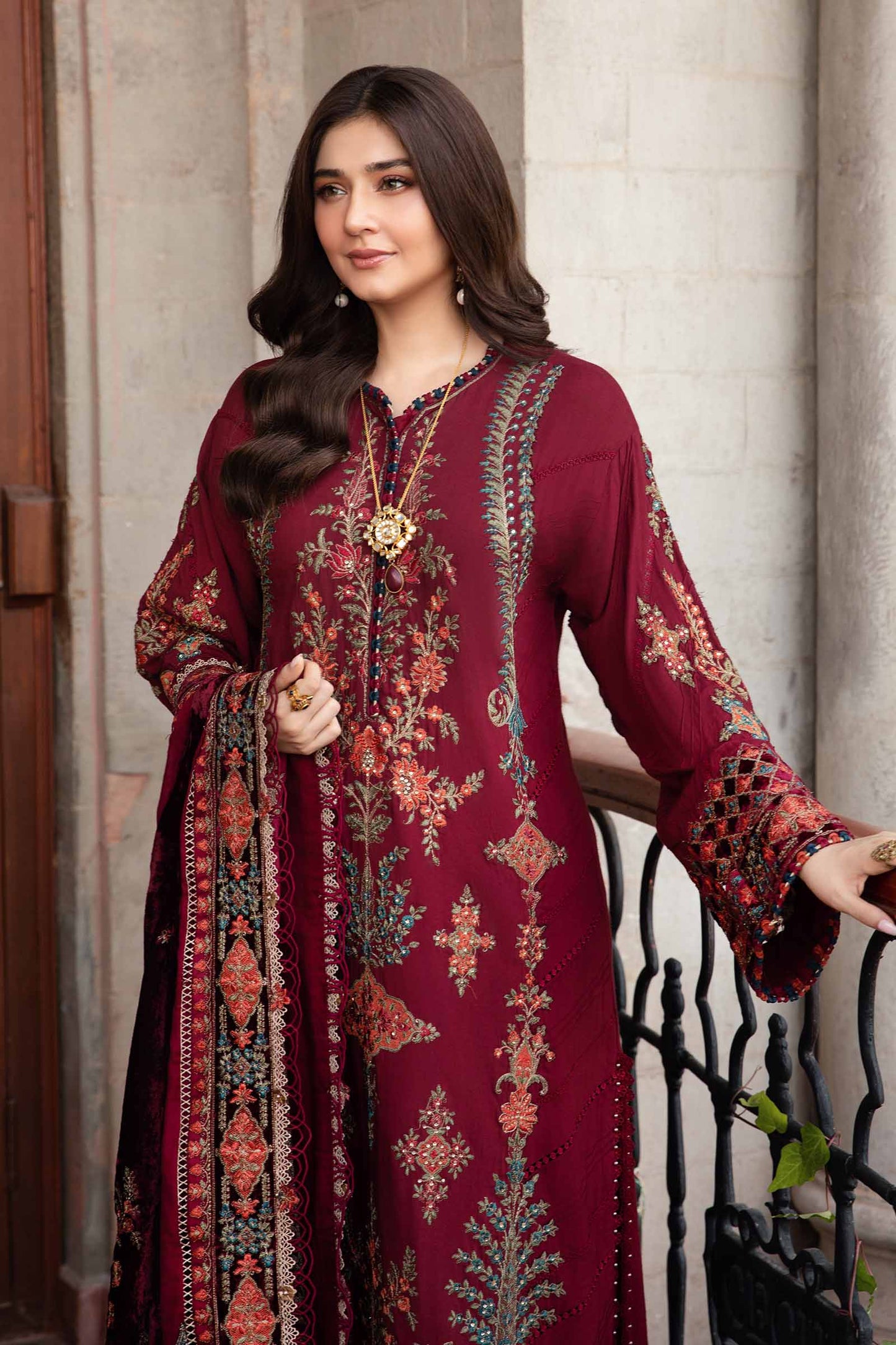 3PC EMBROIDERED DHANAK DRESS RO - 548