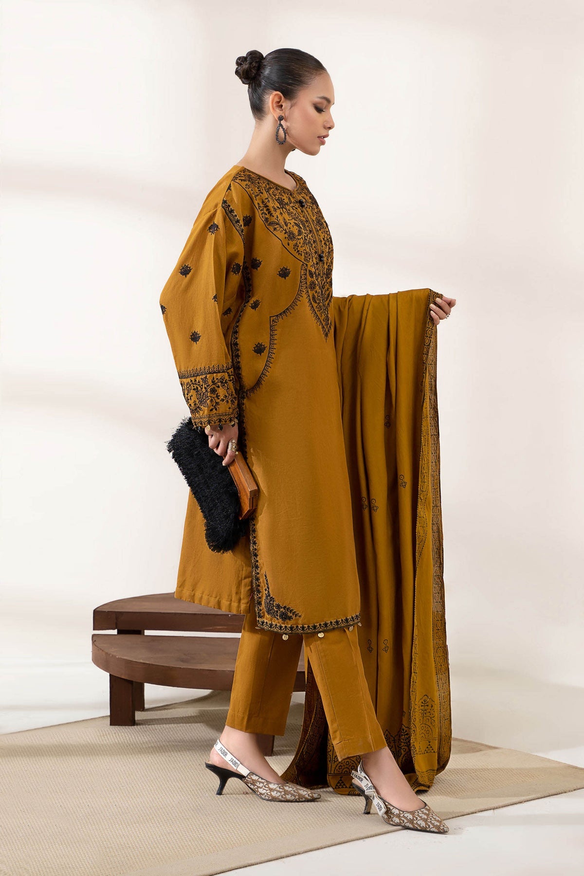3PC EMBROIDERED DHANAK DRESS RO - 396