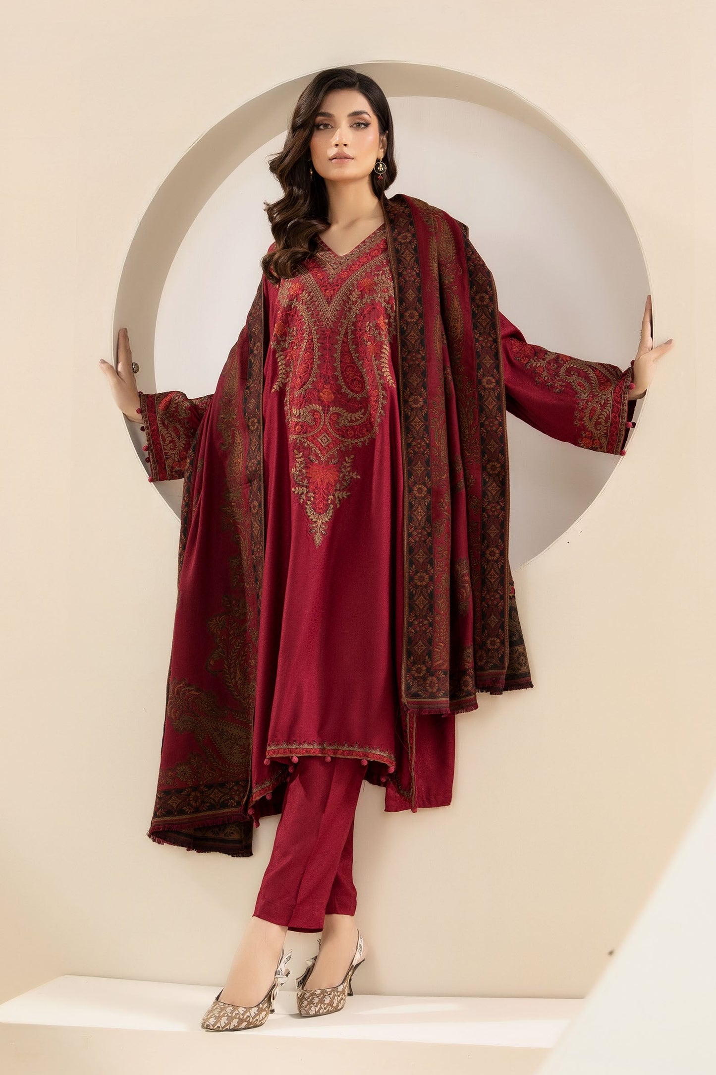 3PC EMBROIDERED DHANAK DRESS RO - 547
