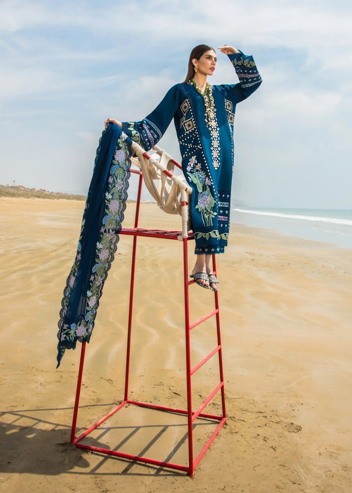 3PC EMBROIDERED LAWN SUIT - SR-150