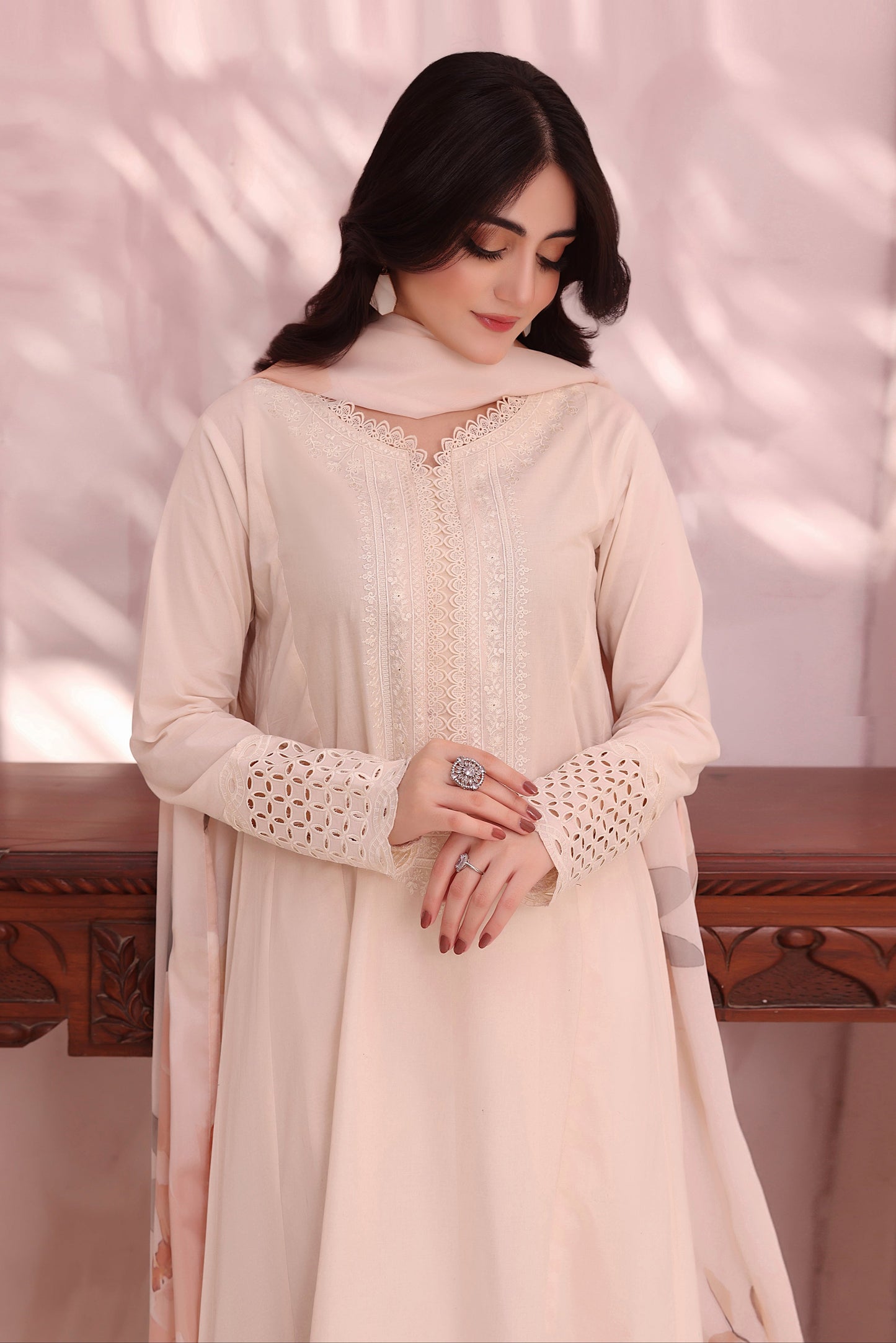 3PC EMBROIDERED LAWN SUIT - SR-714
