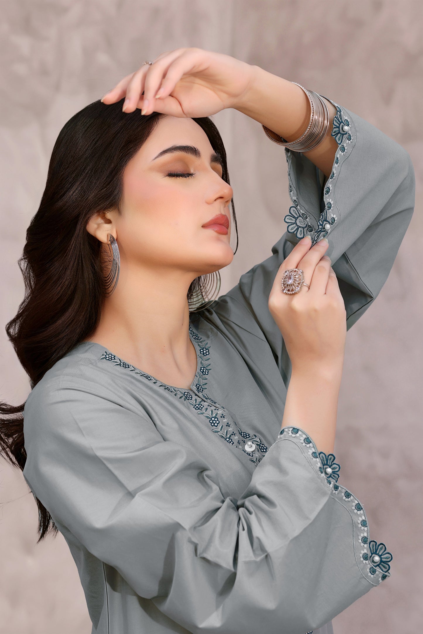3PC EMBROIDERED LAWN SUIT - SR-771