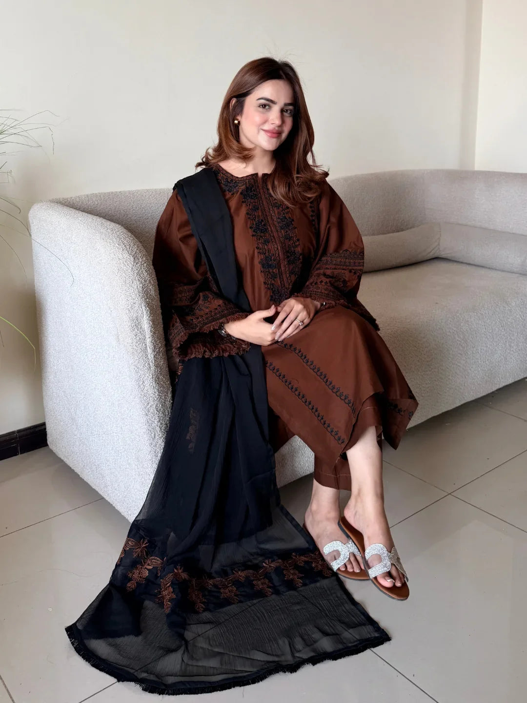 3PC EMBROIDERED DHANAK SUIT - RO-801