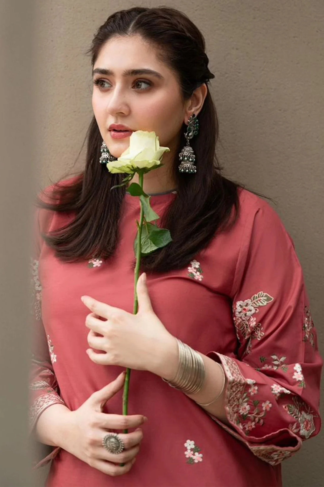 2PC EMBROIDERED LAWN SUIT - SR-400