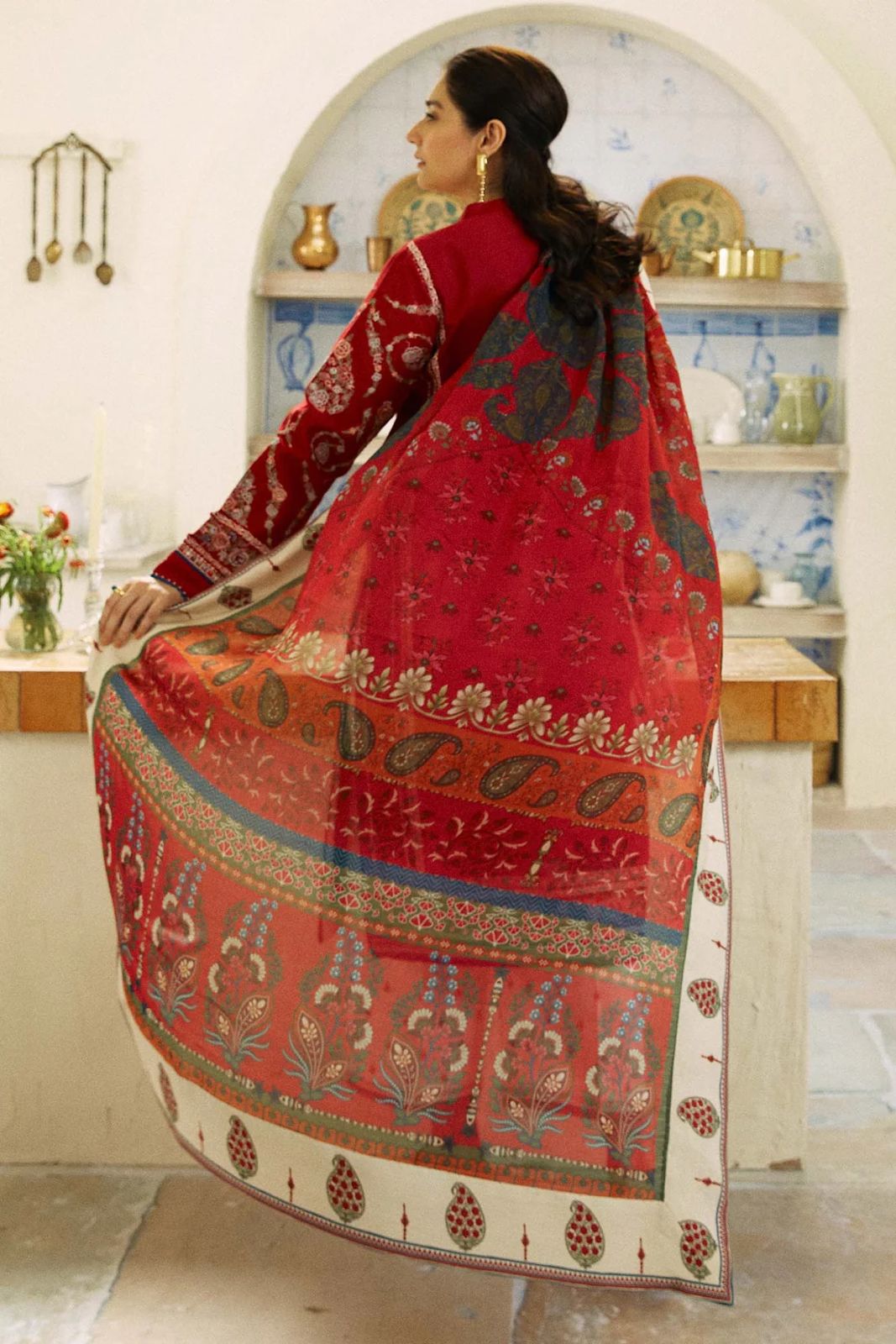 3 PC EMBROIDERED LAWN SUIT  - SR-183