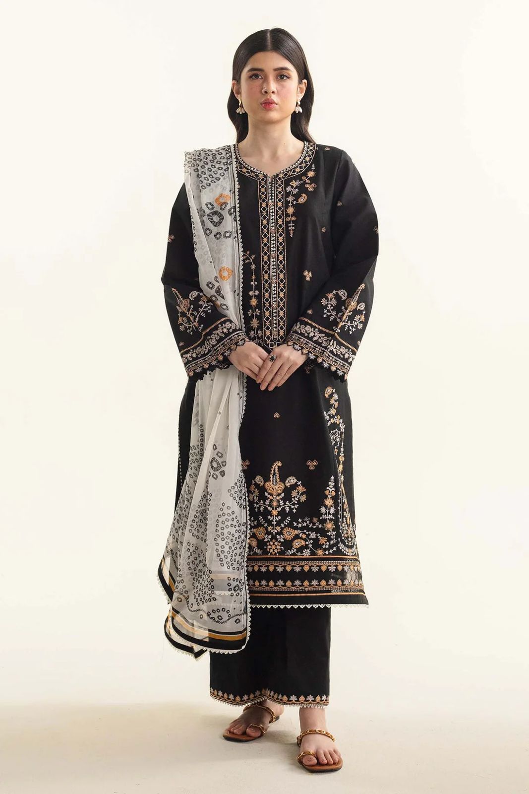 3PC EMBROIDERED LAWN SUIT - SR-722 main image 0