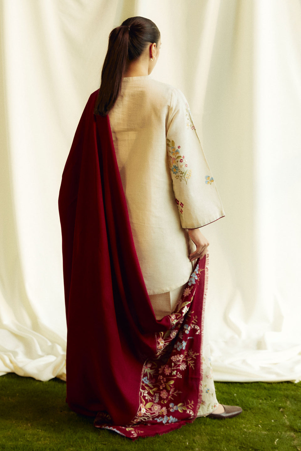 3PC EMBROIDERED SLUB KHADDAR DRESS RO - 416