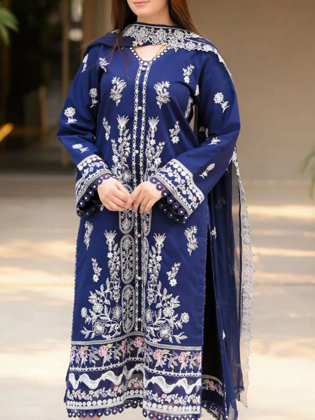 3PC EMBROIDERED LAWN SUIT SR - 509