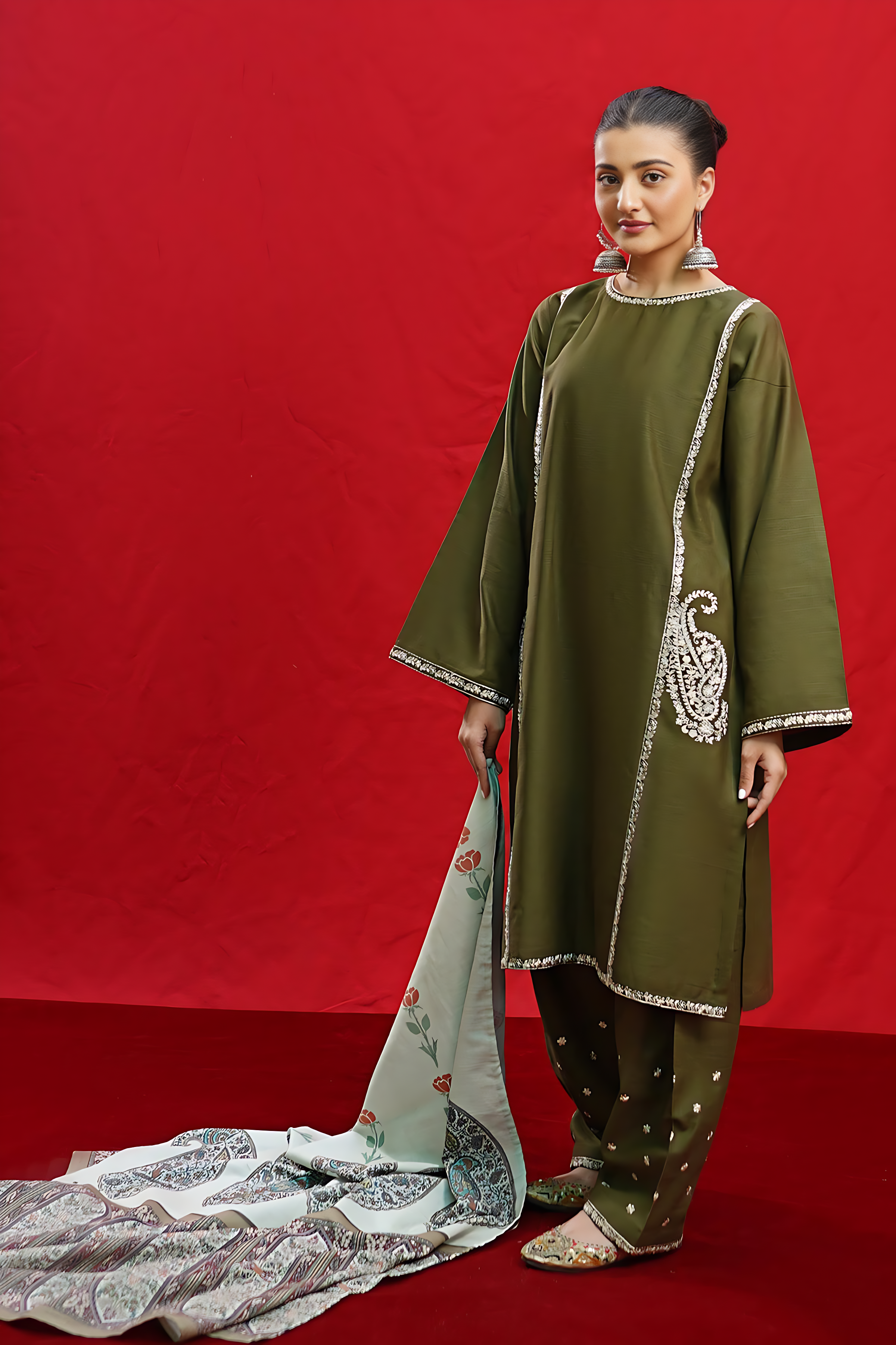 3PC EMBROIDERED DHANAK DRESS RO - 428