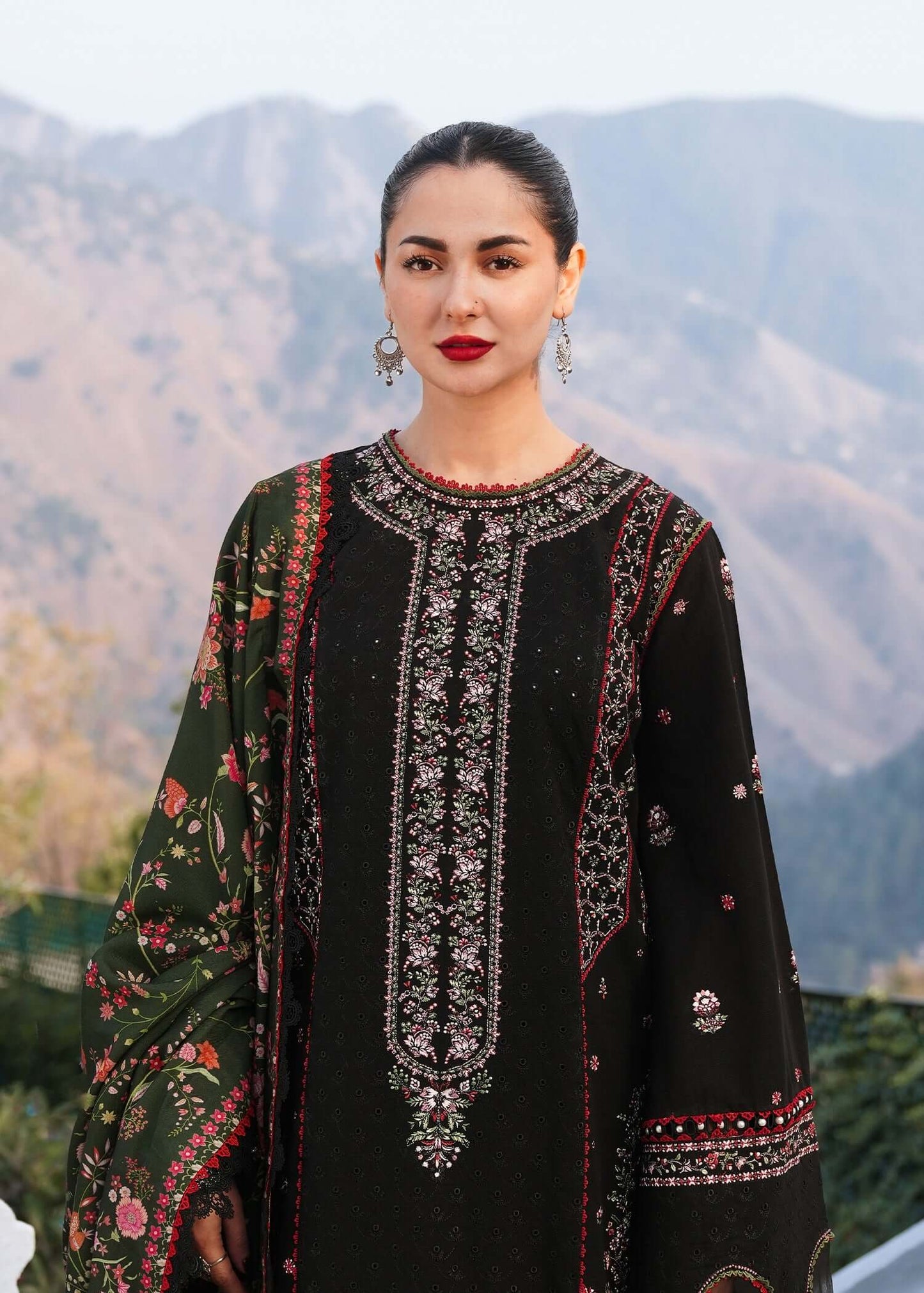 3PC EMBROIDERED DHANAK DRESS RO - 560
