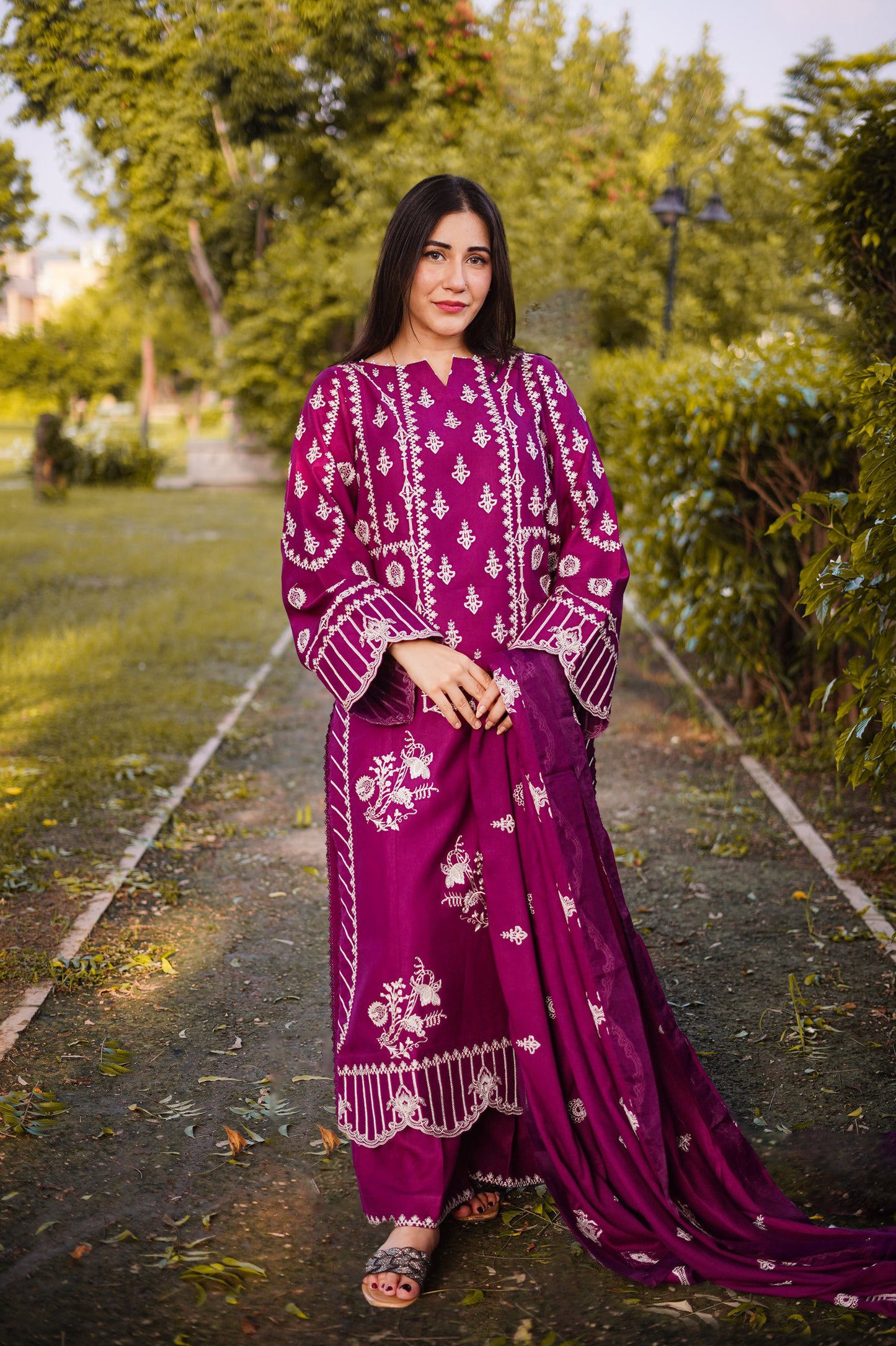 3PC EMBROIDERED DHANAK DRESS RO - 575